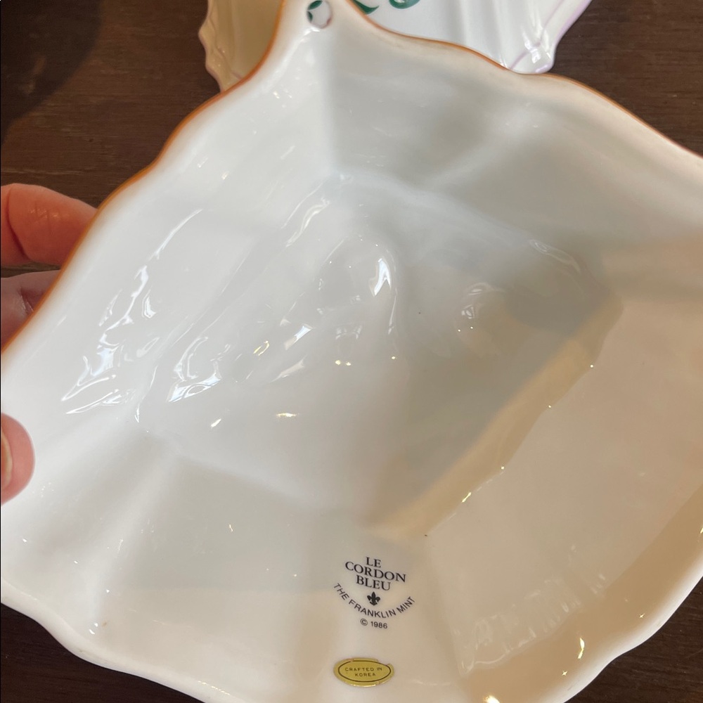 Le Cordon Bleu ceramic Goose Mold, wall Mount, 8” - Picture 3 of 5